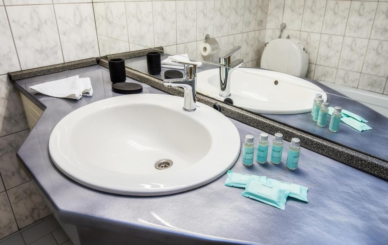 Mak Hotels Potos Exteriér fotografie